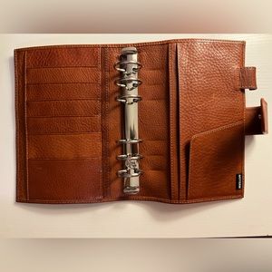 Moterm veg tan leather b6 cover in caramel punched into personal rings